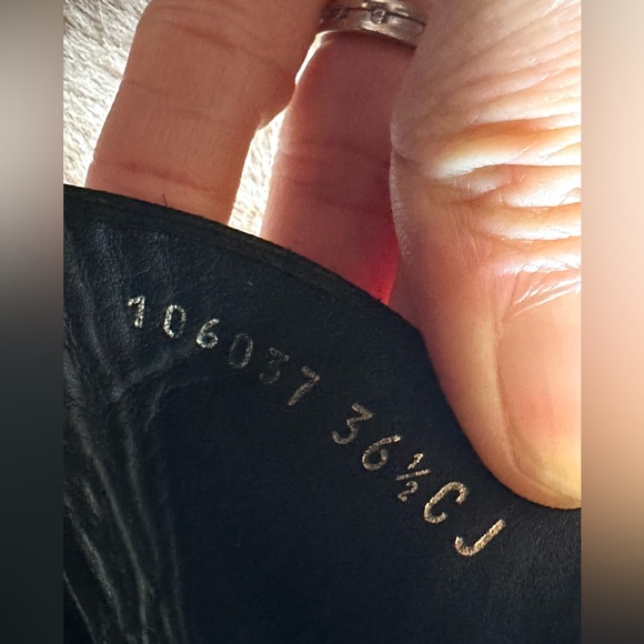 GUCCI SANDAL WOMENS BLACK LEATHER ( Calf) Size 36.5 - Picture 3 of 13